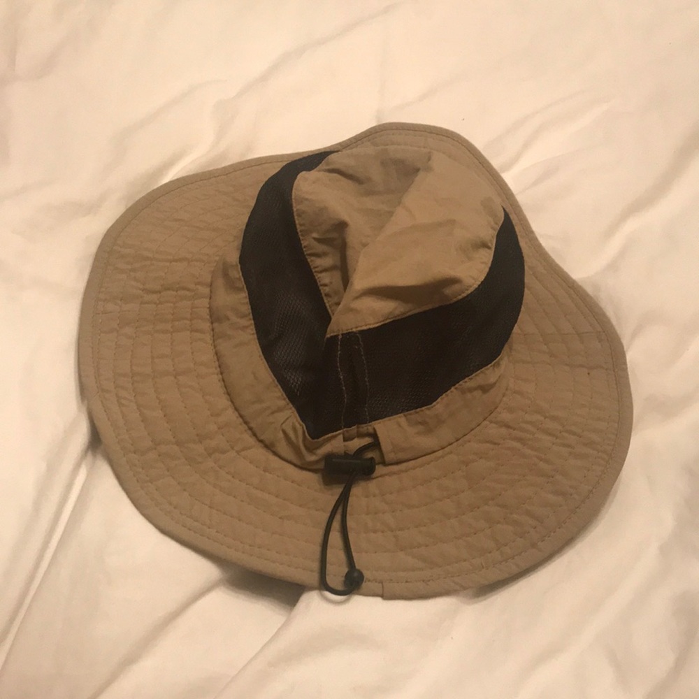 Magellan bucket hat